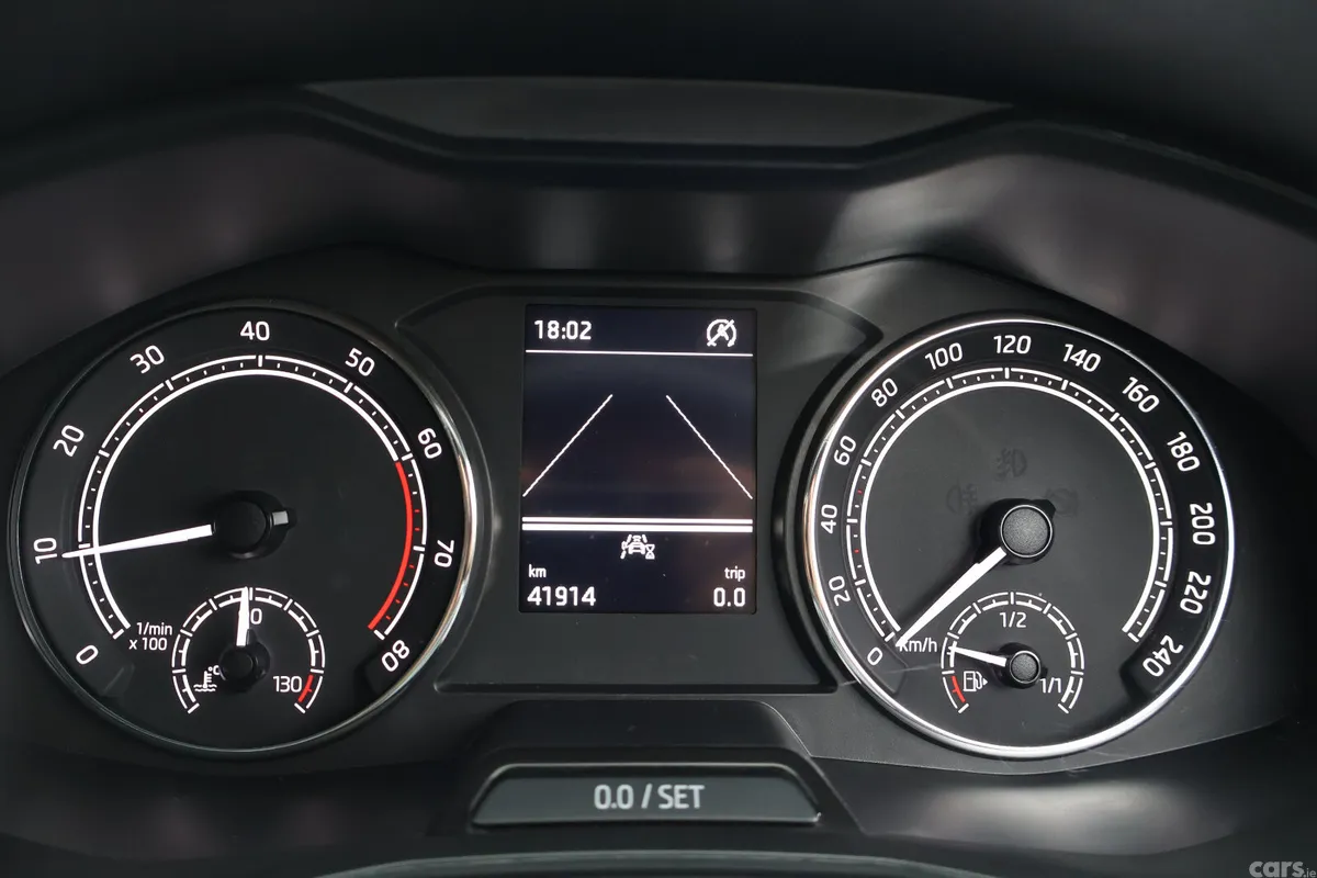 Skoda Kamiq Hatchback, Petrol, 2023, Red