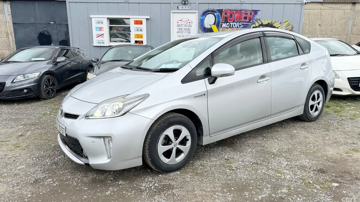Toyota Prius Hatchback, Petrol Hybrid, 2015, Silver