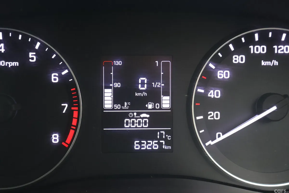 Hyundai i20 Hatchback, Petrol, 2016, Silver