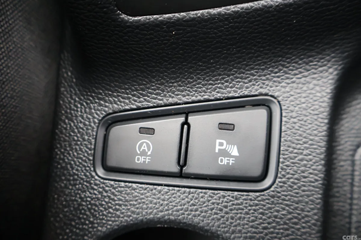 Hyundai i20 Hatchback, Petrol, 2016, Silver