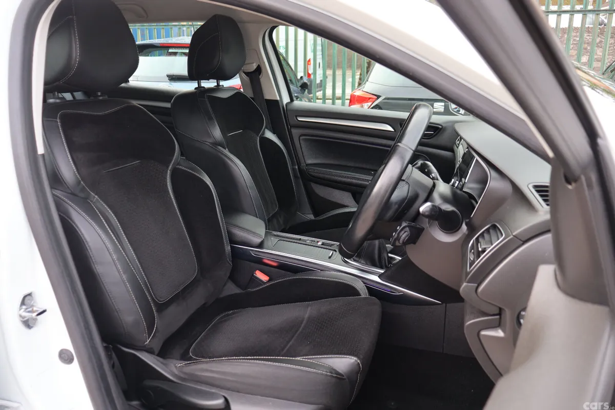 Renault Megane Estate, Diesel, 2017, White