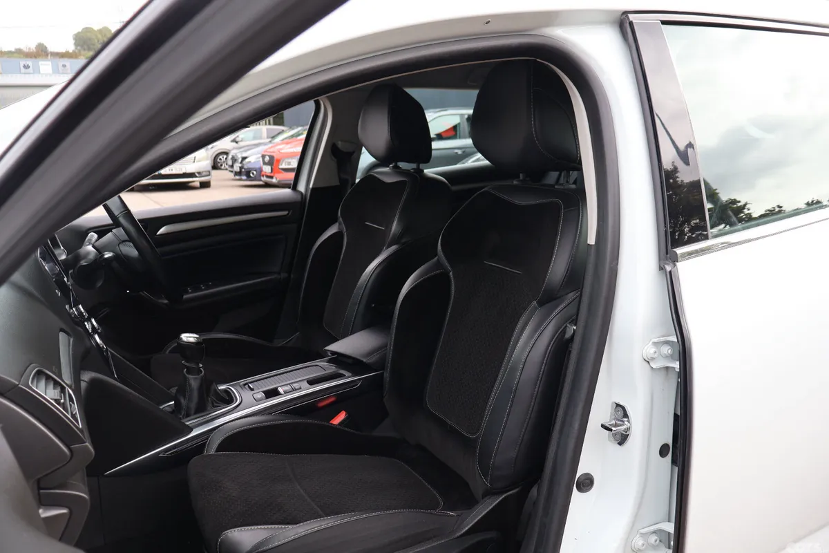 Renault Megane Estate, Diesel, 2017, White