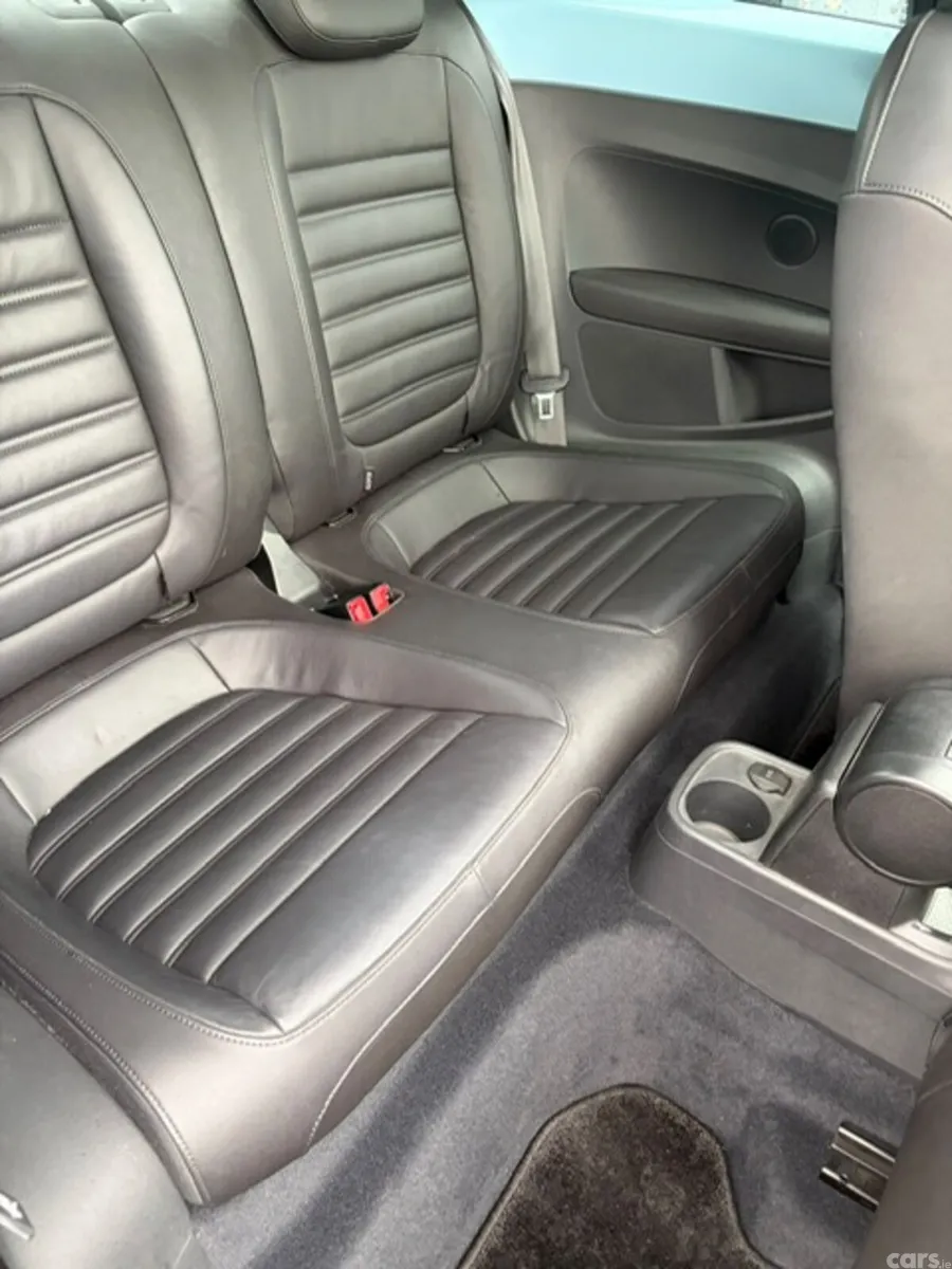 Volkswagen Beetle Hatchback, Petrol, 2012, Blue