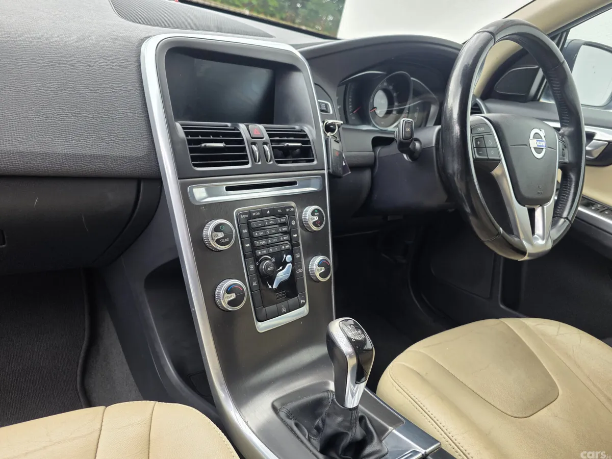 Volvo XC60 SUV, Diesel, 2014, Grey