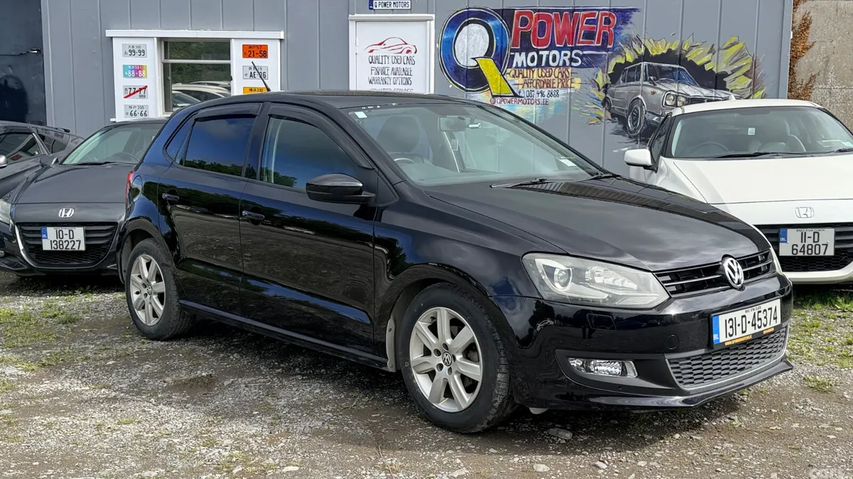 Volkswagen Polo Hatchback, Petrol, 2013, Black