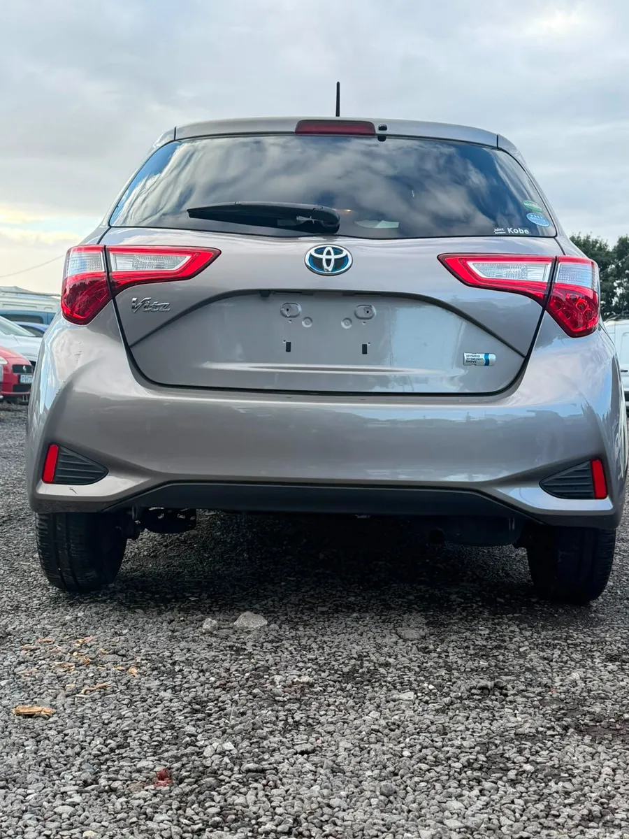Toyota Vitz Hatchback, Petrol Hybrid, 2017, Grey