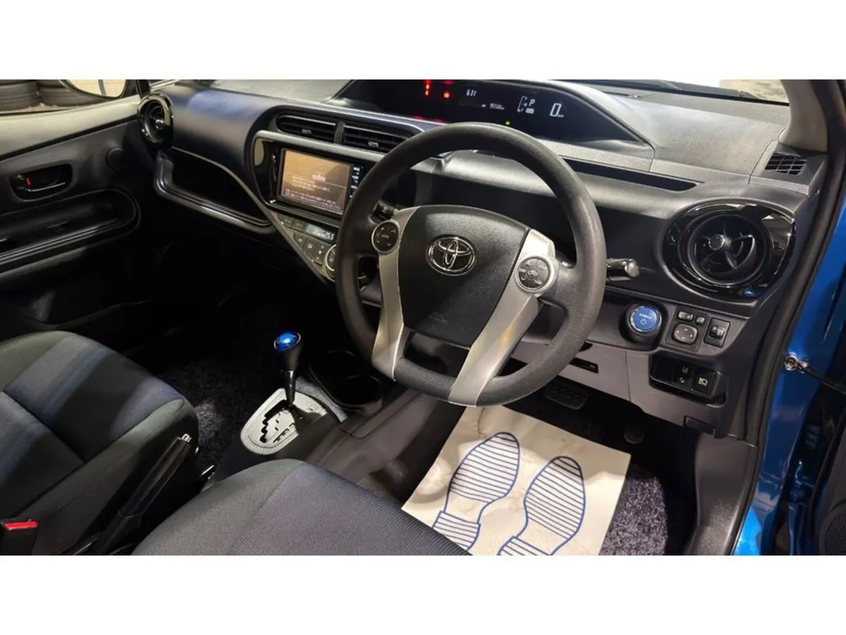 Toyota Aqua Hatchback, Petrol Hybrid, 2016, Blue