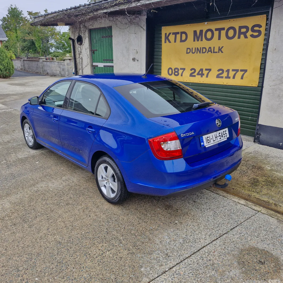 Skoda Rapid Saloon, Petrol, 2016, Blue