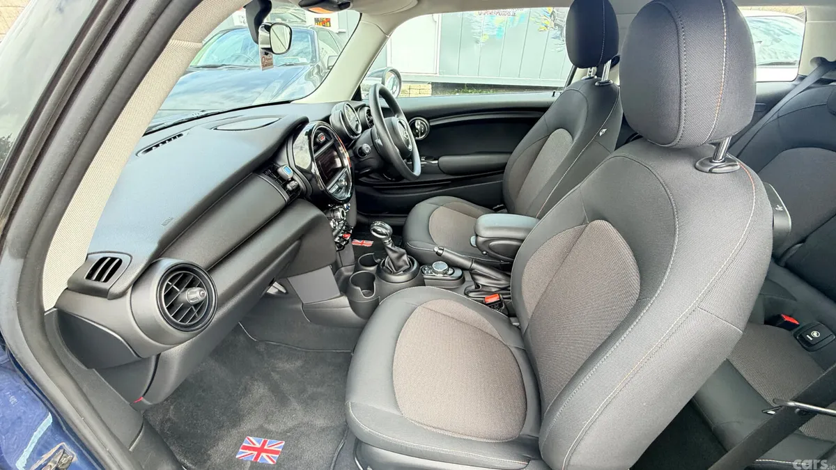 Mini One Hatchback, Petrol, 2015, Blue
