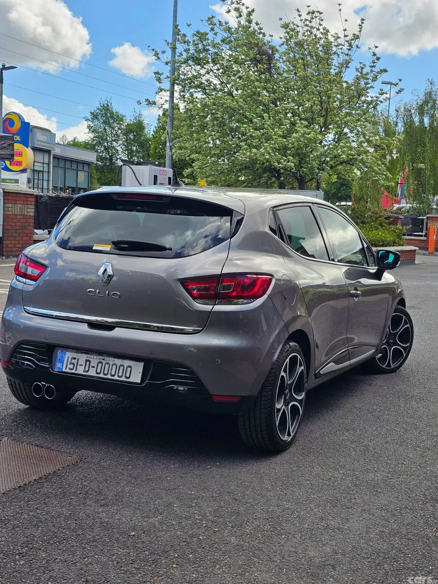 Renault Clio Hatchback, Petrol, 2015, Grey