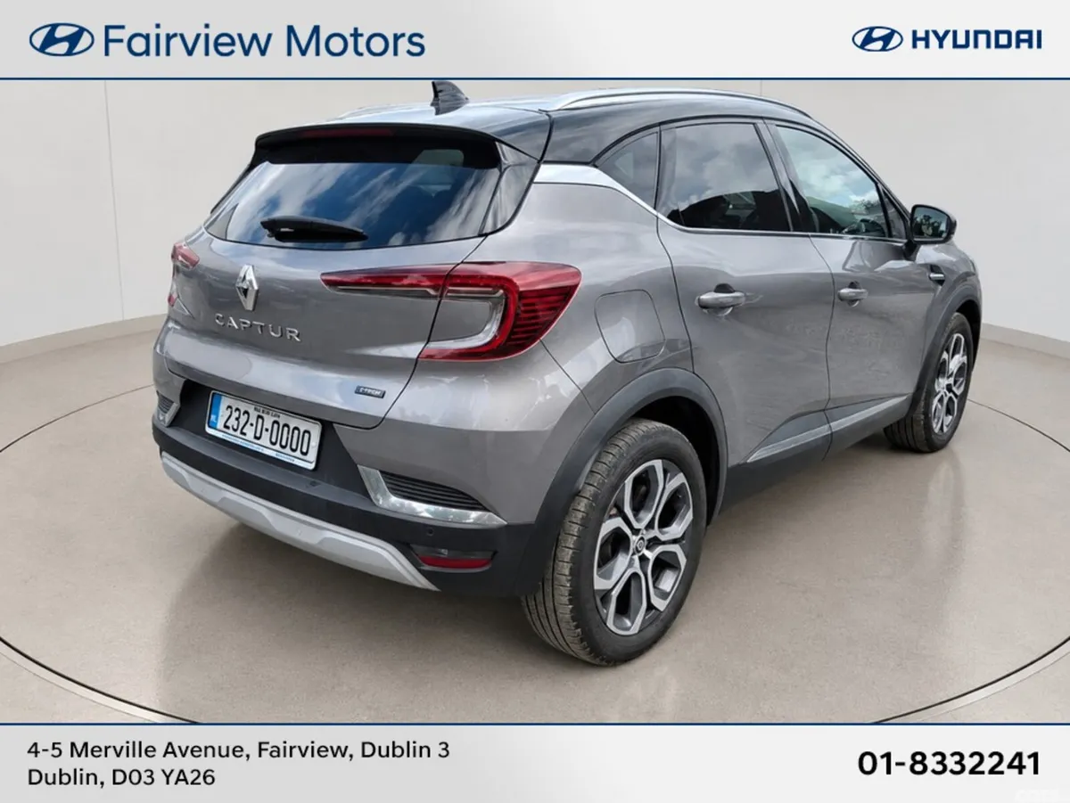 Renault Captur SUV, Petrol Plug-in Hybrid, 2023, Grey