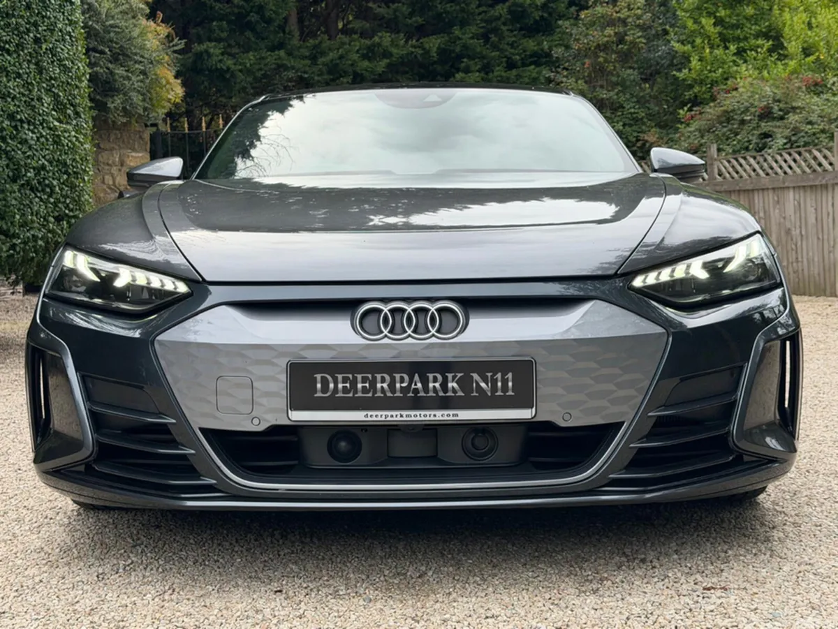Audi e-tron GT quattro Coupe, Electric, 2023, Grey