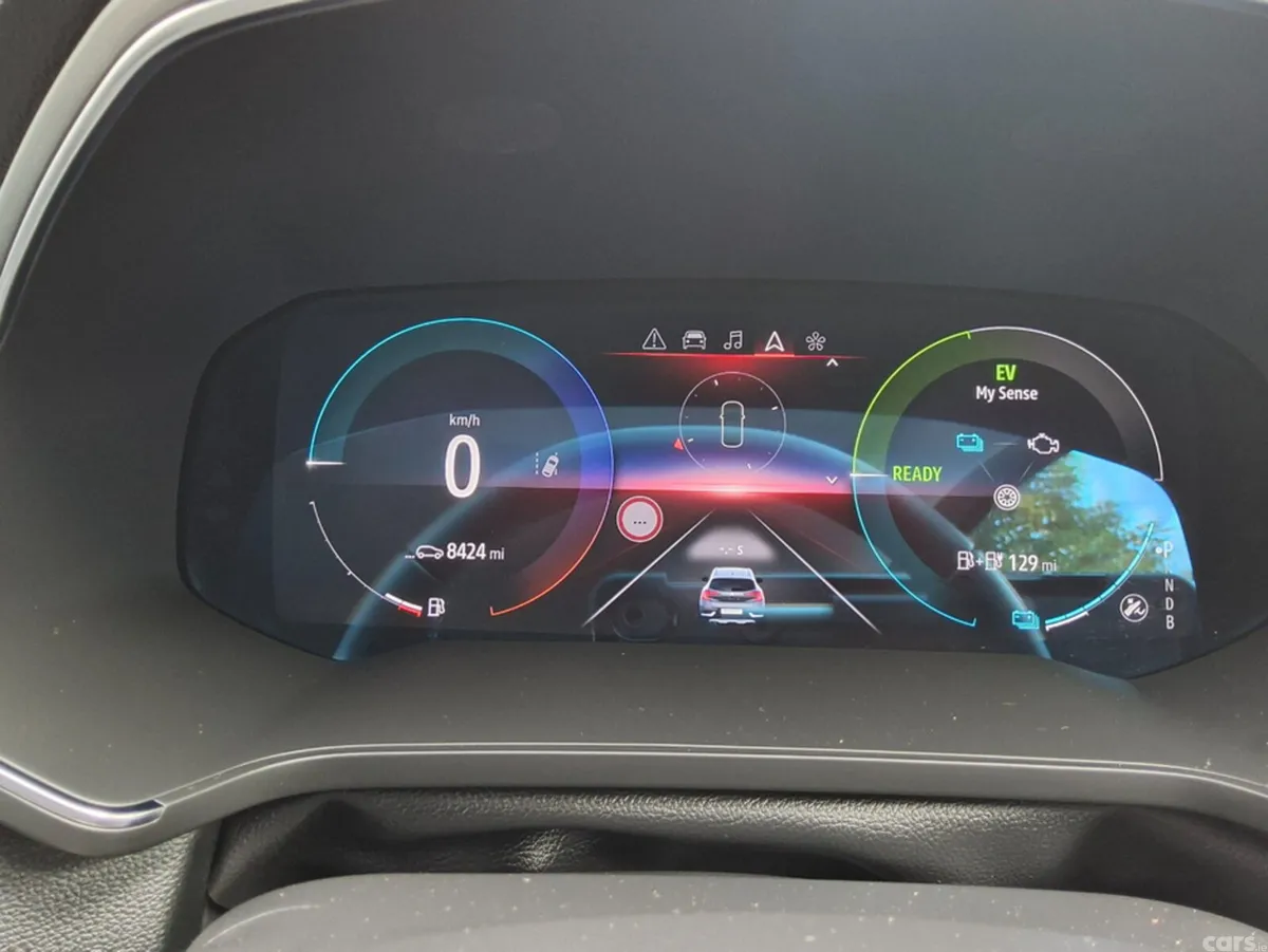 Renault Captur SUV, Petrol Plug-in Hybrid, 2023, Grey