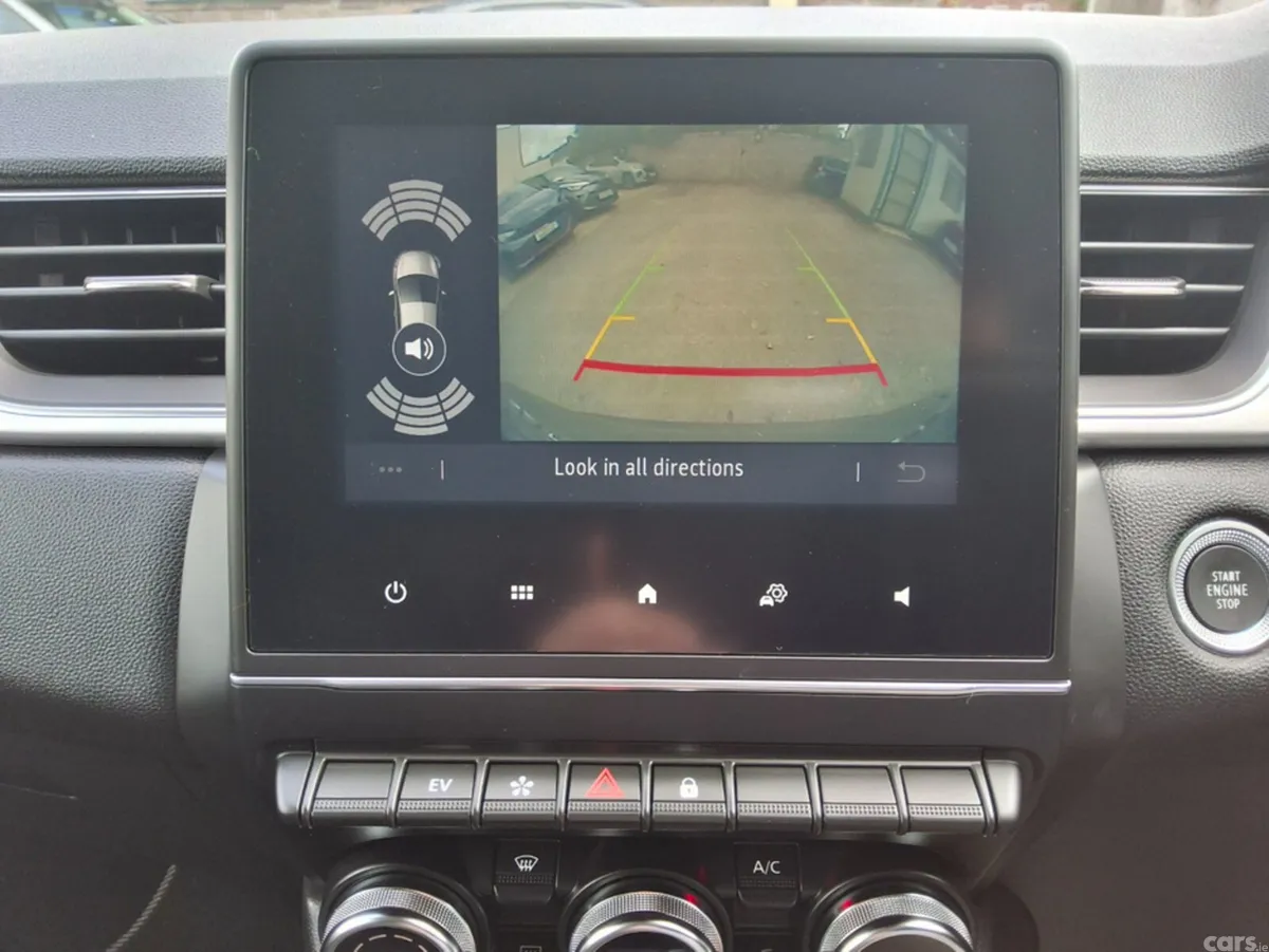 Renault Captur SUV, Petrol Plug-in Hybrid, 2023, Grey