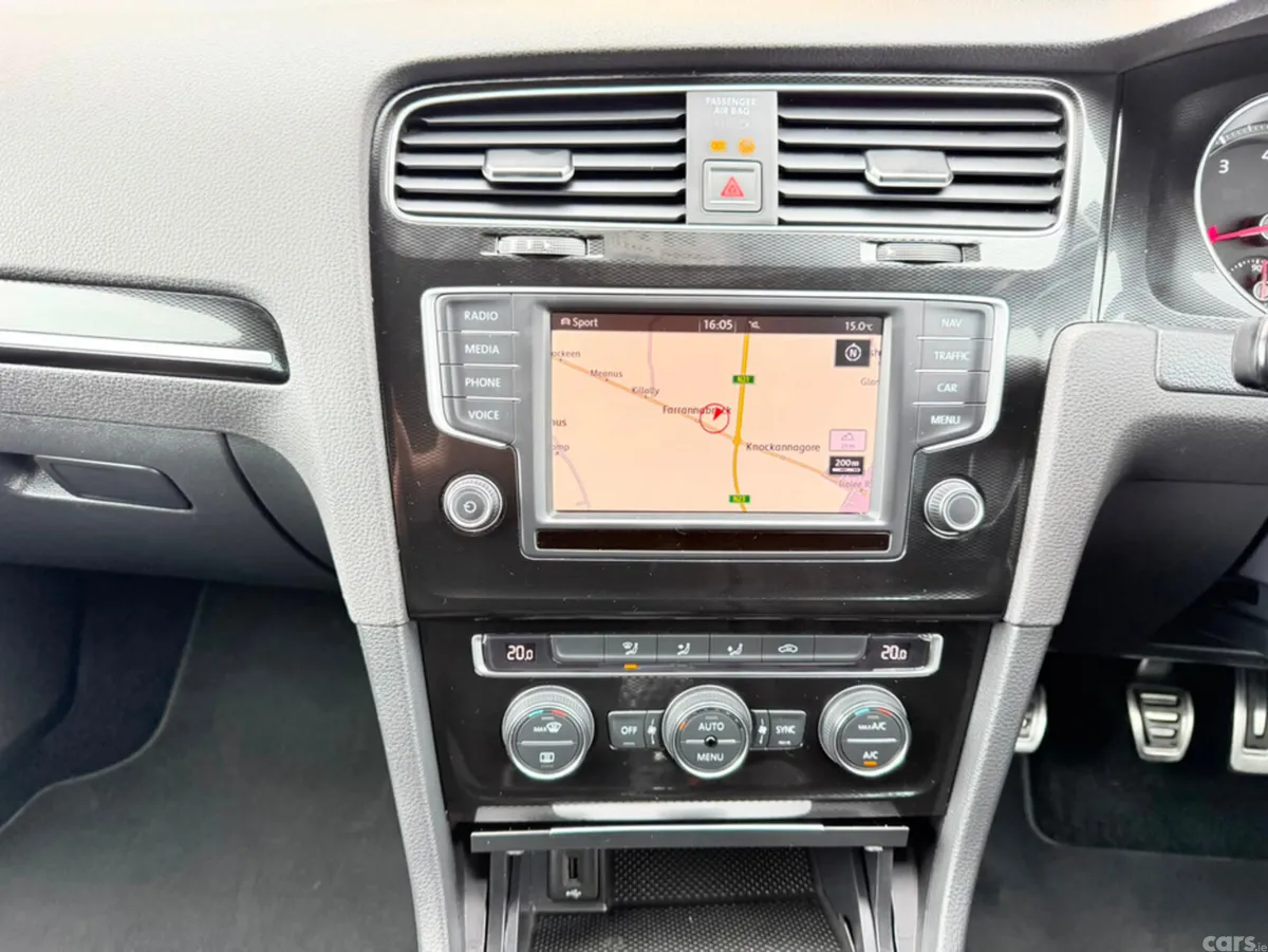 Volkswagen Golf Hatchback, Petrol, 2017, Grey