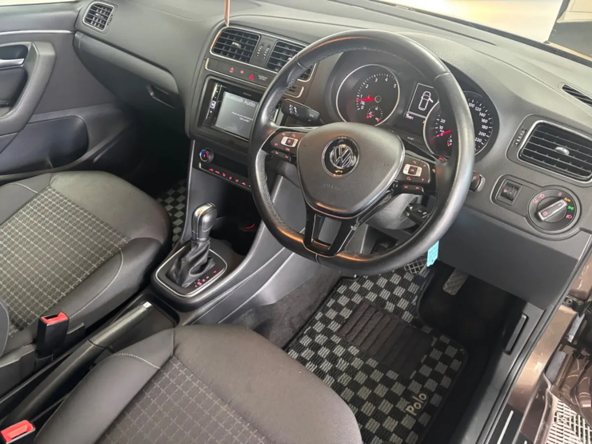 Volkswagen Polo Hatchback, Petrol, 2014, Brown