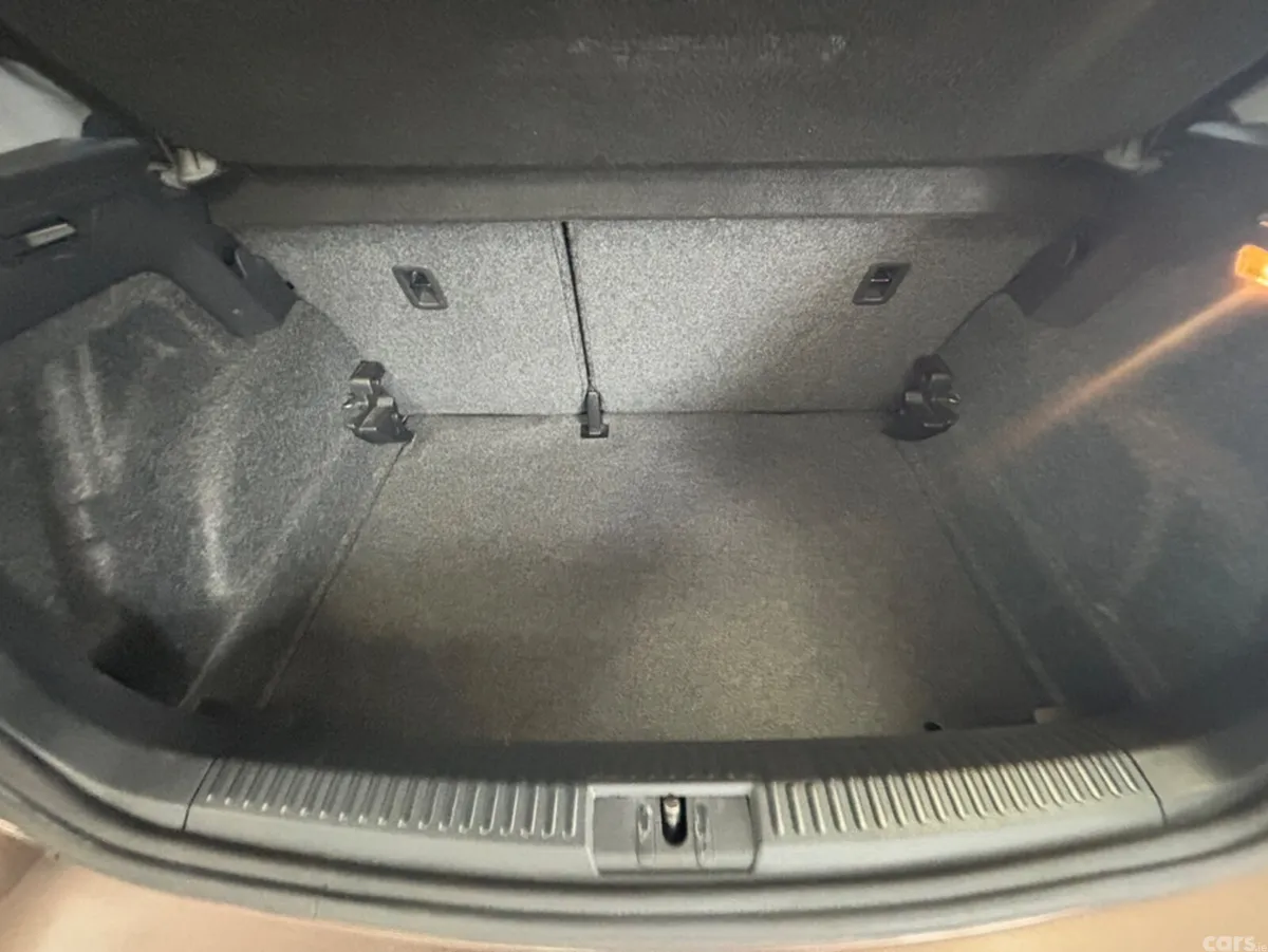 Volkswagen Polo Hatchback, Petrol, 2014, Brown