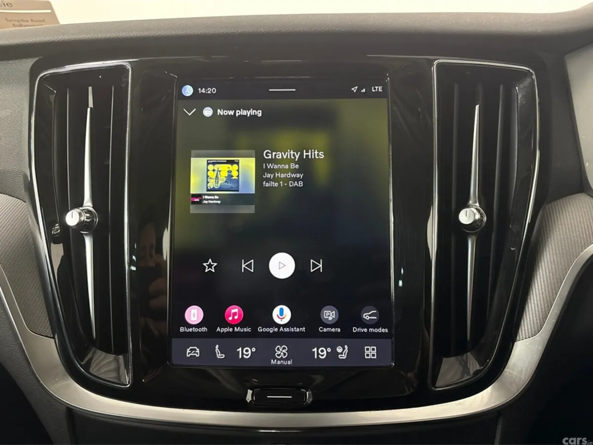 Volvo V60 Estate, Petrol Plug-in Hybrid, 2023, Grey
