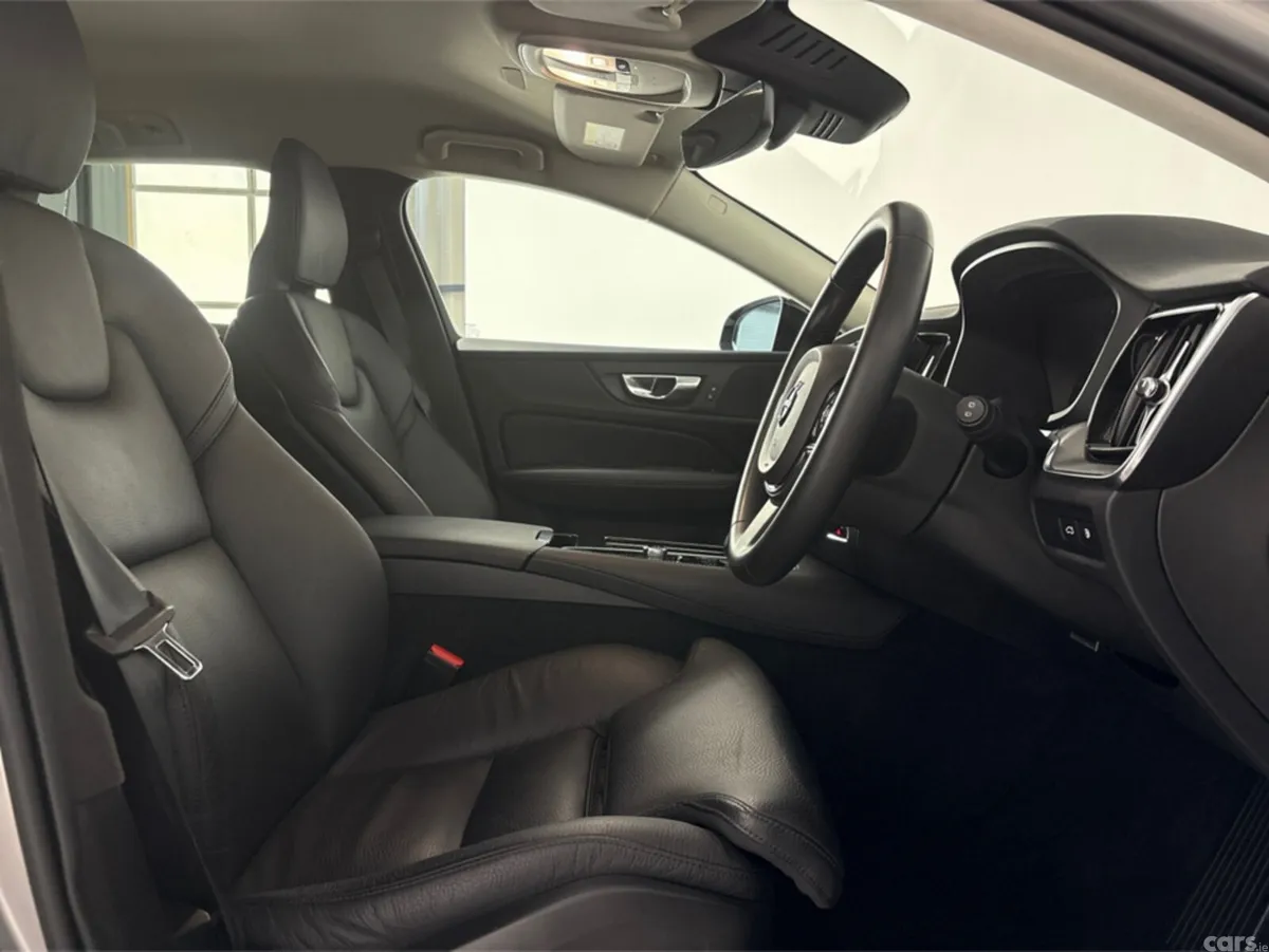 Volvo V60 Estate, Petrol Hybrid, 2023, Grey