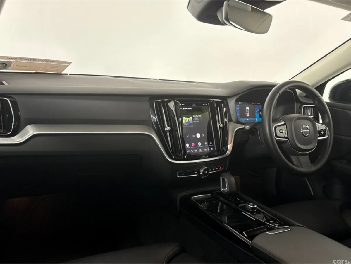 Volvo V60 Estate, Petrol Hybrid, 2023, Grey