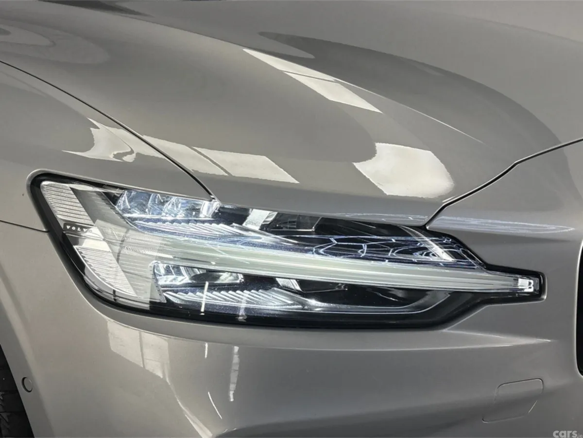 Volvo V60 Estate, Petrol Hybrid, 2023, Grey