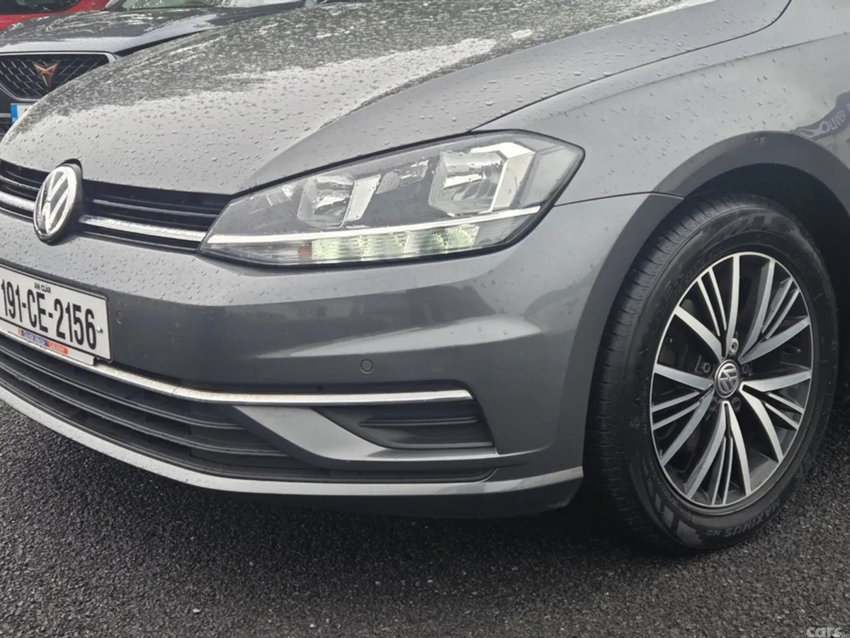 Volkswagen Golf Hatchback, Diesel, 2019, Grey