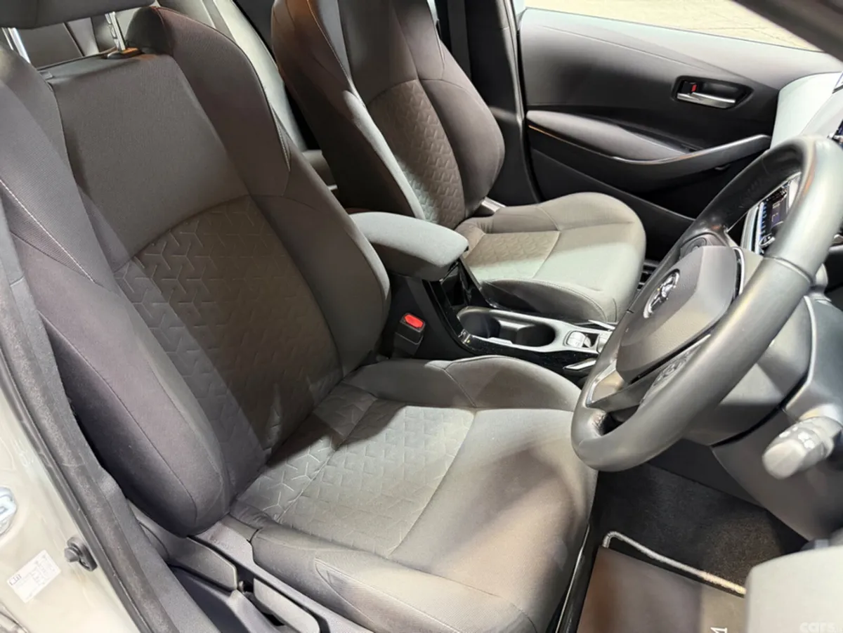 Toyota Corolla Hatchback, Petrol Hybrid, 2021, Grey