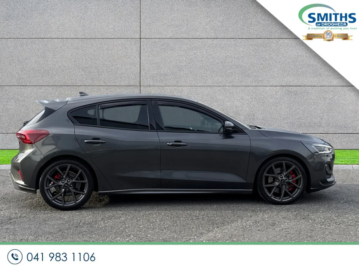 Ford Focus Hatchback, Petrol, 2023, Grey