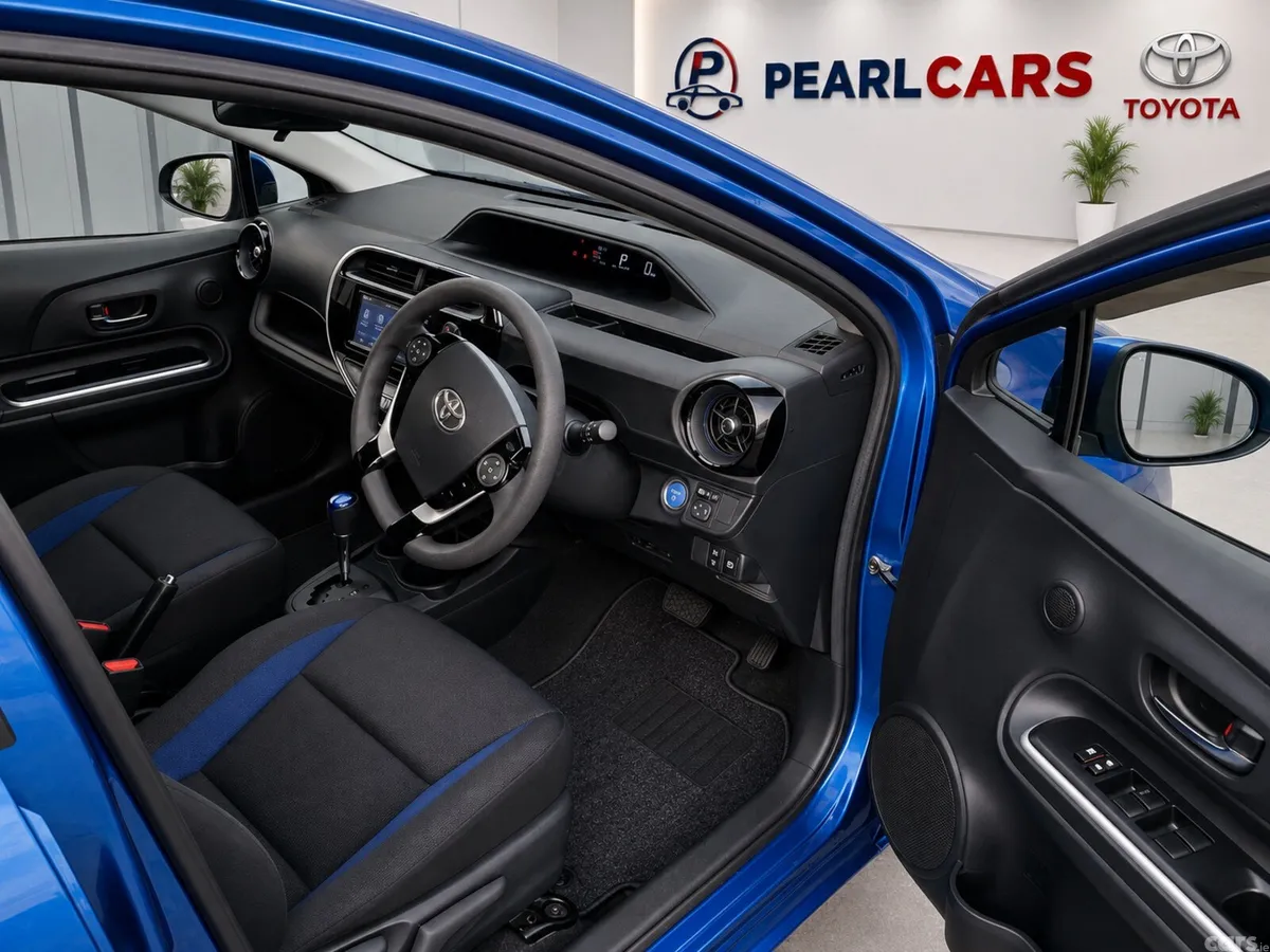 Toyota Aqua Hatchback, Petrol Hybrid, 2017, Blue