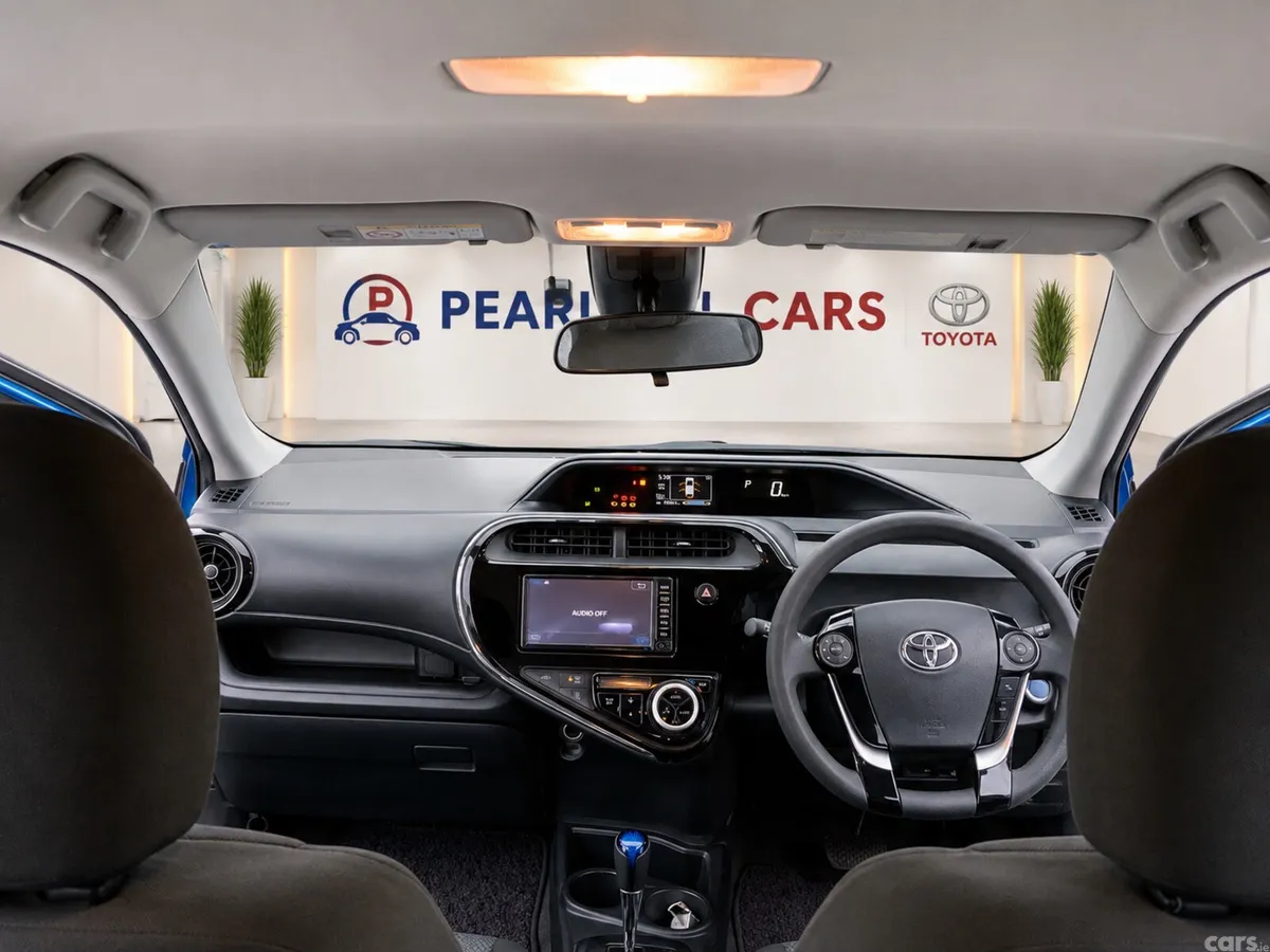 Toyota Aqua Hatchback, Petrol Hybrid, 2017, Blue