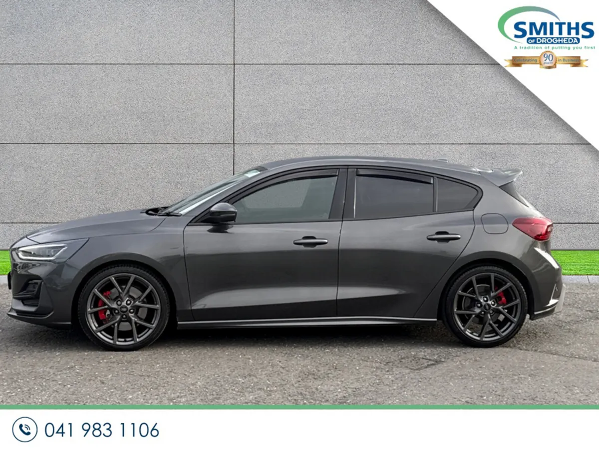 Ford Focus Hatchback, Petrol, 2023, Grey