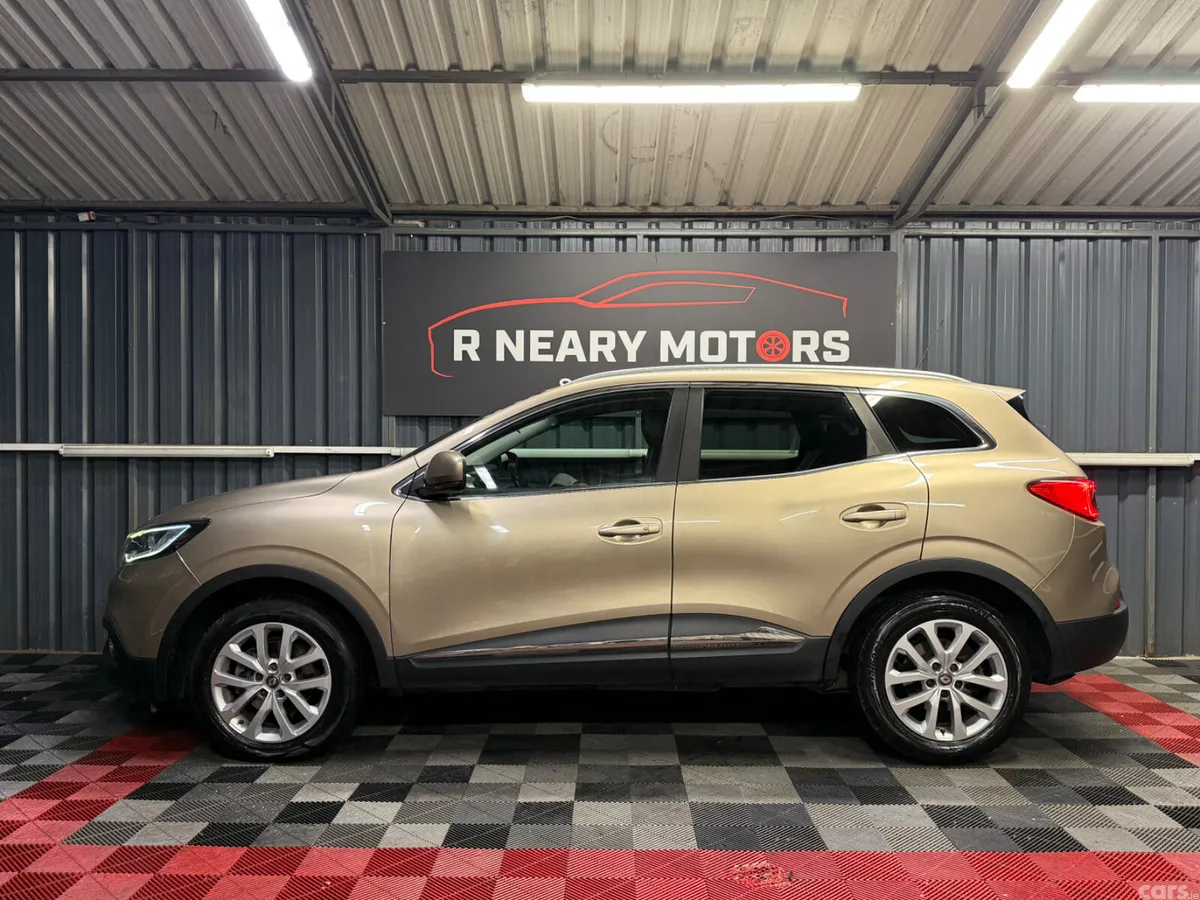 Renault Kadjar SUV, Diesel, 2017, Beige