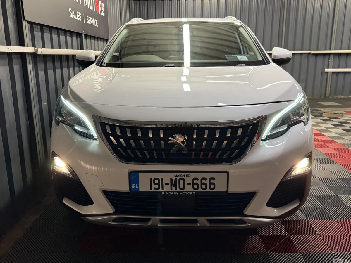 Peugeot 3008 MPV, Diesel, 2019, White