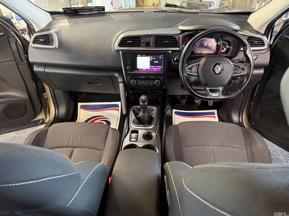 Renault Kadjar SUV, Diesel, 2017, Beige