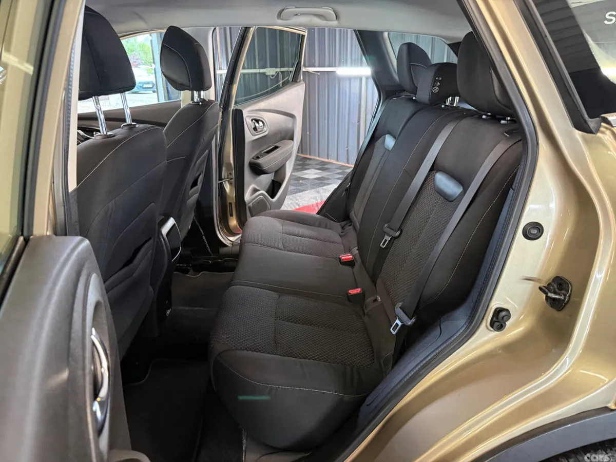 Renault Kadjar SUV, Diesel, 2017, Beige