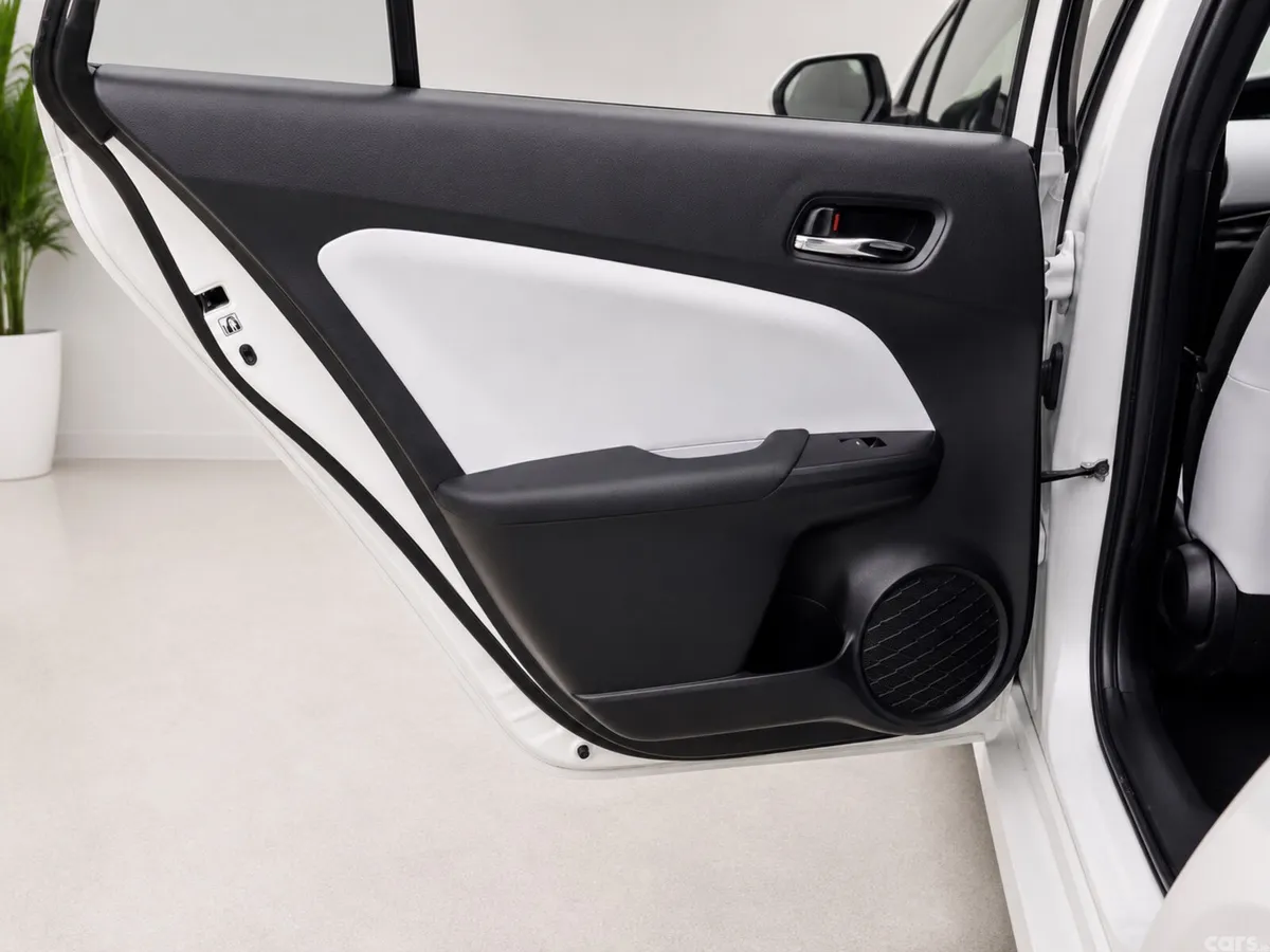 Toyota Prius Hatchback, Petrol Hybrid, 2019, White