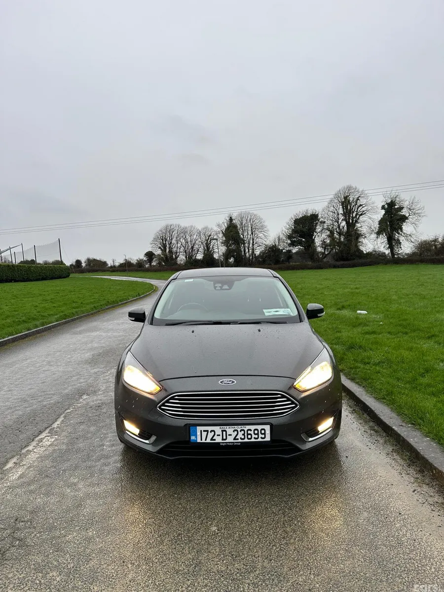 Ford Focus Hatchback, Petrol, 2017, Grey