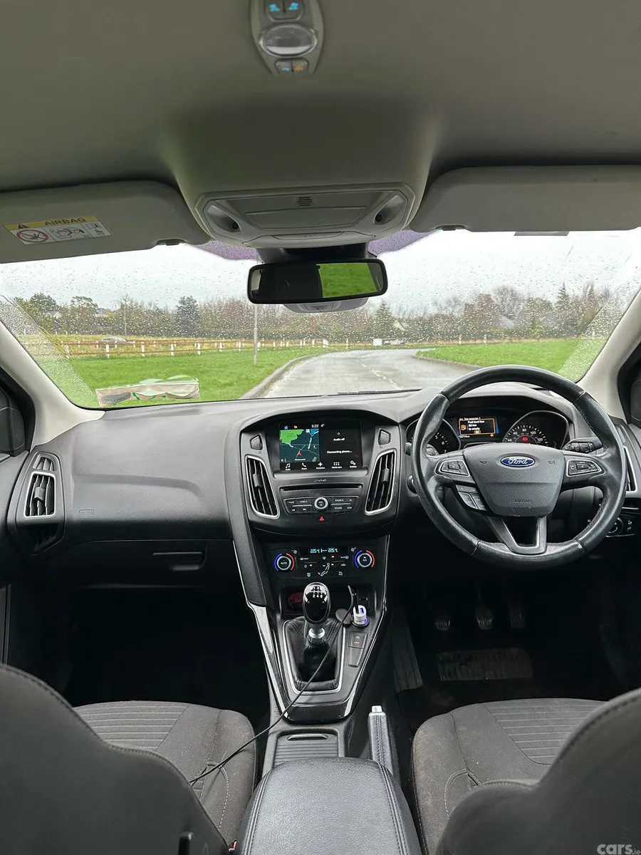 Ford Focus Hatchback, Petrol, 2017, Grey