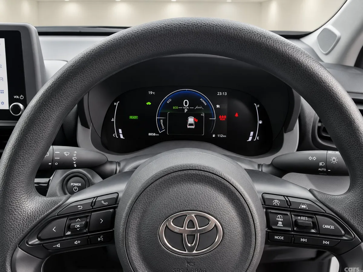 Toyota Yaris Cross SUV, Petrol Hybrid, 2024, White