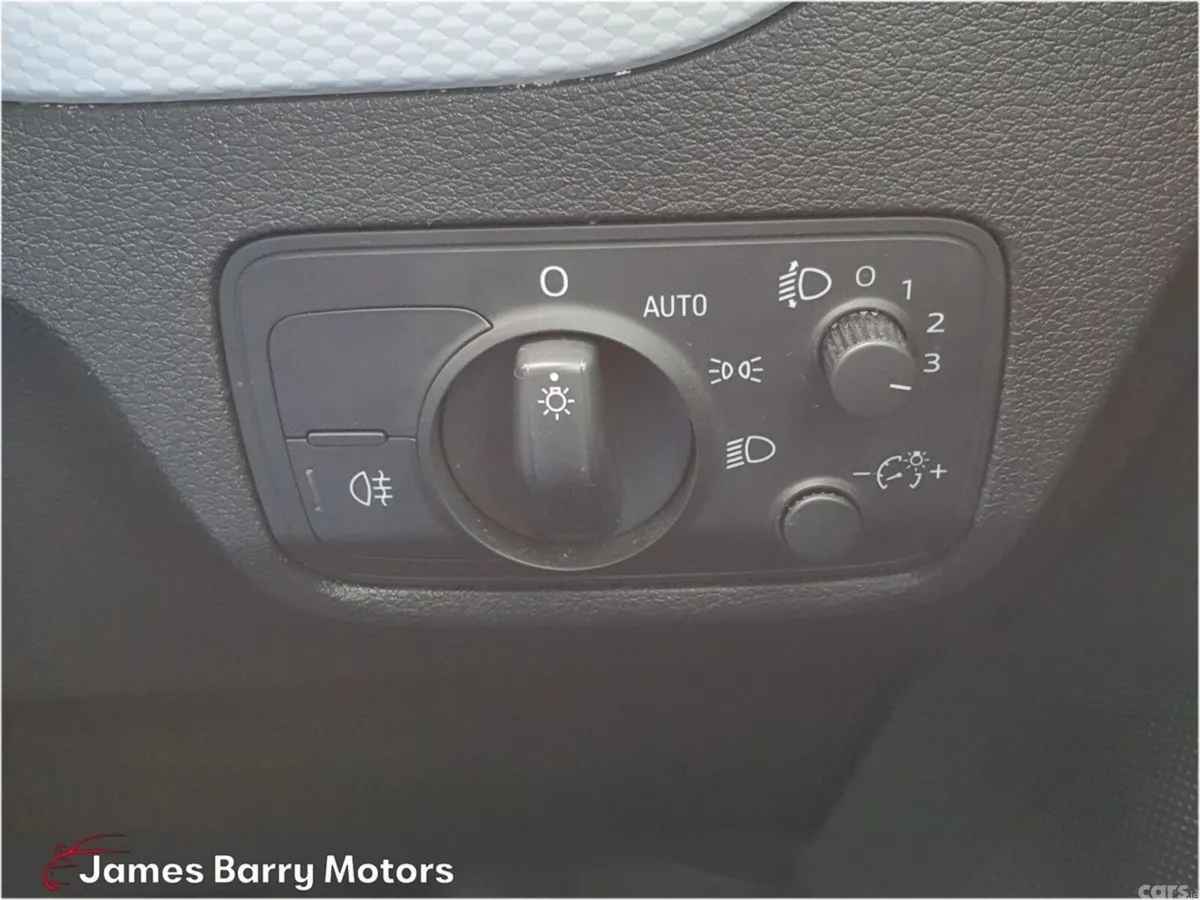 Audi Q2 SUV, Petrol, 2019, Blue