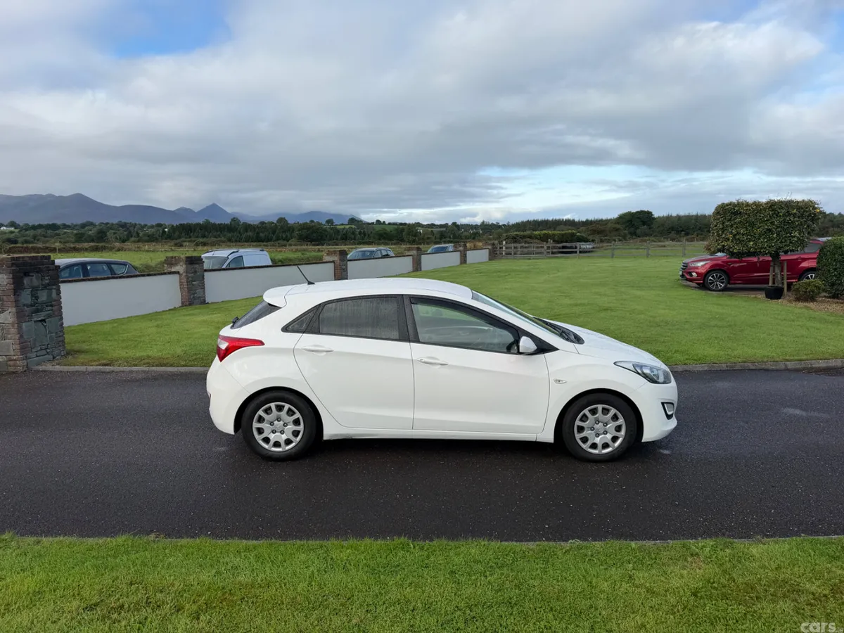 Hyundai i30 Hatchback, Diesel, 2015, White