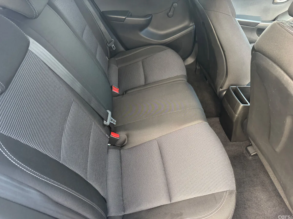 Hyundai i30 Hatchback, Diesel, 2015, White
