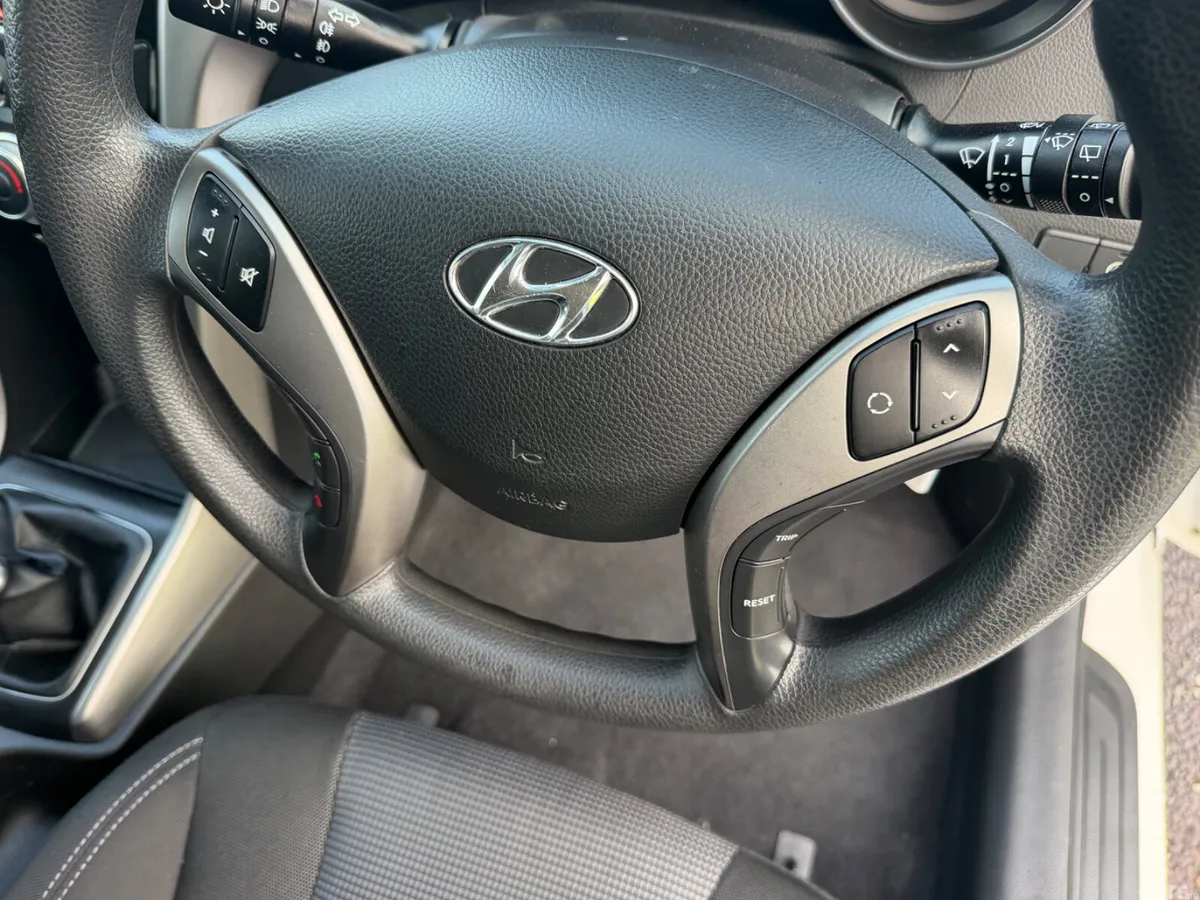 Hyundai i30 Hatchback, Diesel, 2015, White