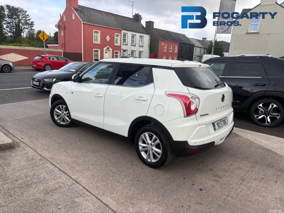 SsangYong Tivoli SUV, Diesel, 2019, White