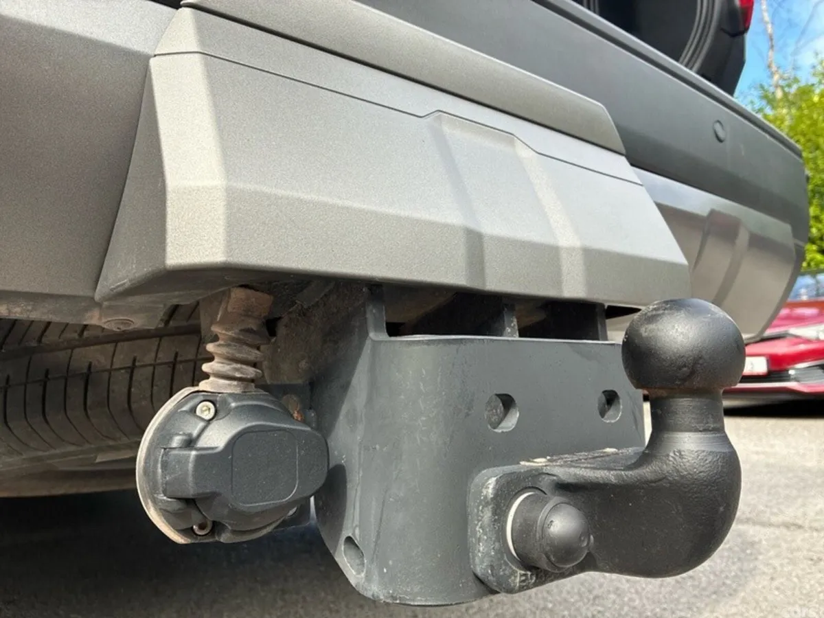 Toyota Land Cruiser Estate, Diesel, 2025, Grey