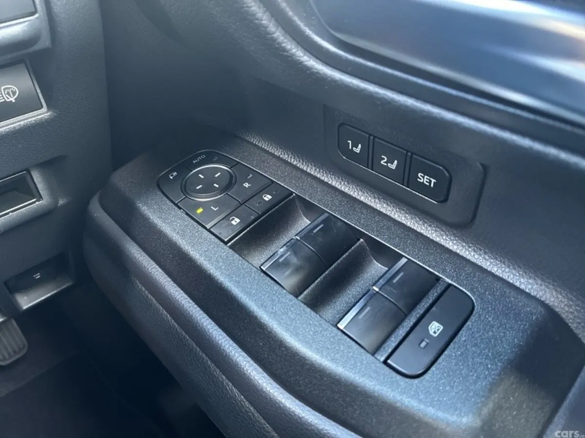 Toyota Land Cruiser Estate, Diesel, 2025, Grey