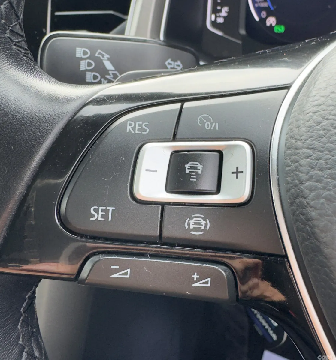 Volkswagen T-Roc SUV, Diesel, 2021, Black