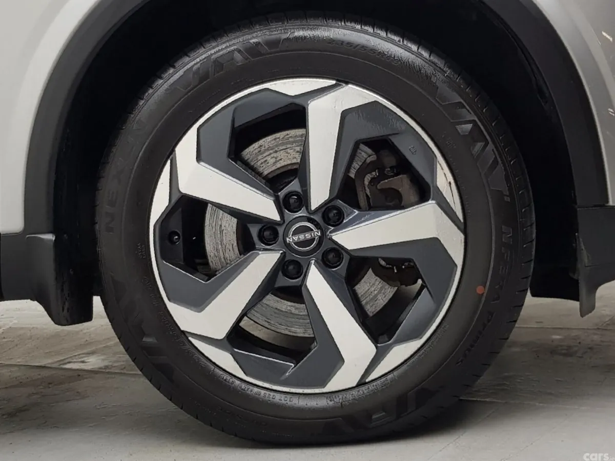 Nissan Qashqai MPV, Petrol, 2023, Grey