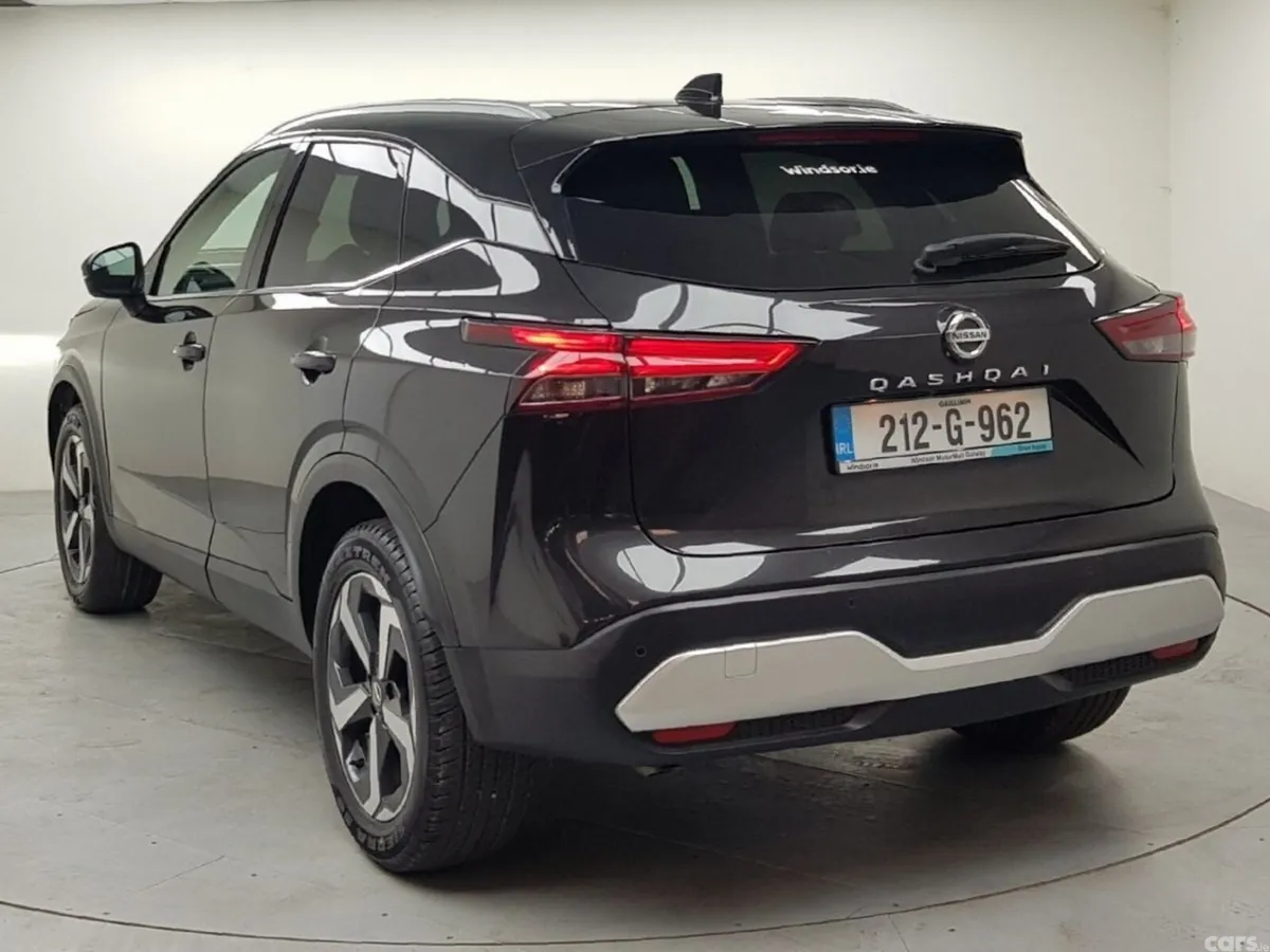 Nissan Qashqai MPV, Petrol, 2021, Black