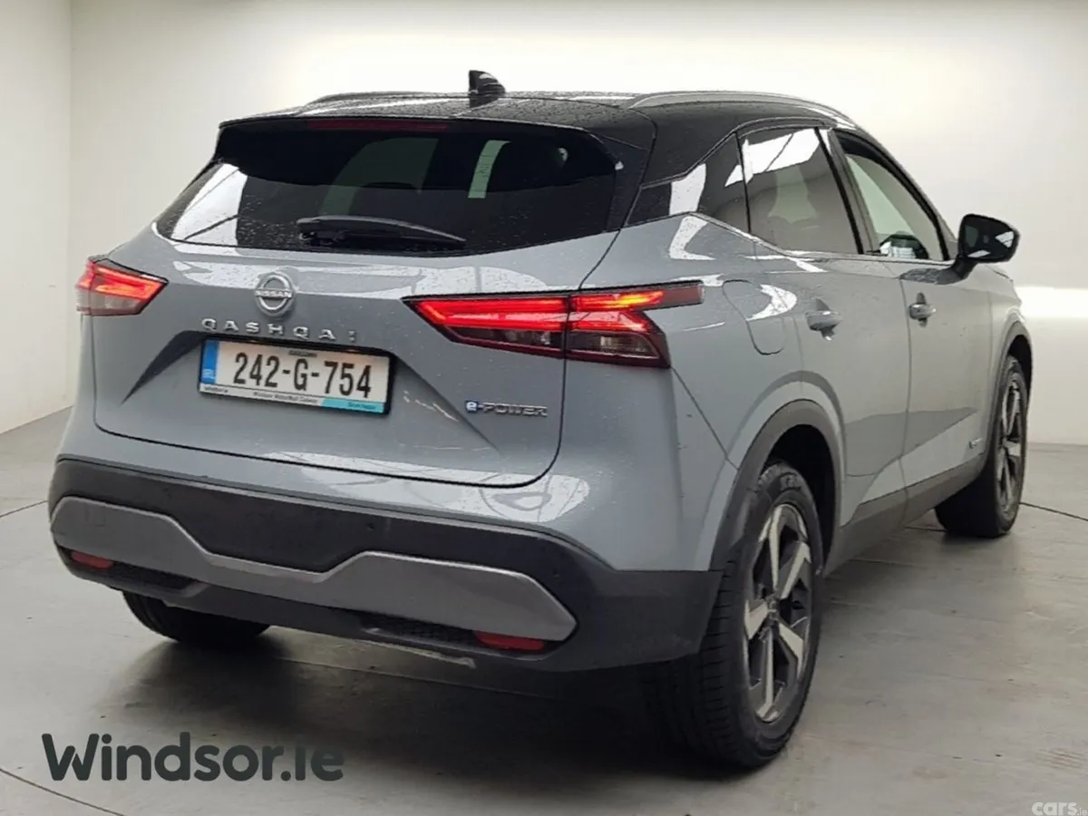 Nissan Qashqai MPV, Petrol Hybrid, 2024, Grey